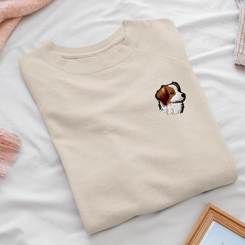 a t - shirt with a picture of a dog on it