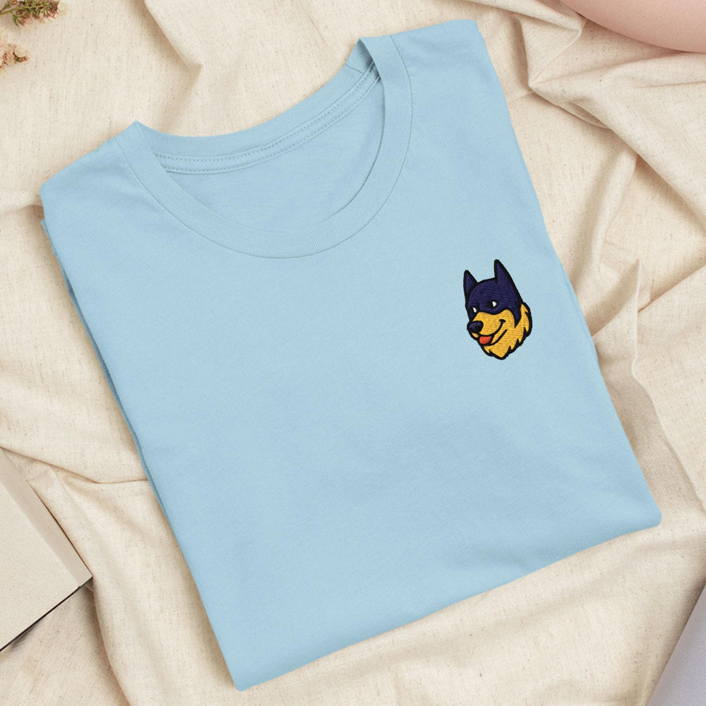 a t - shirt with a picture of a dog on it