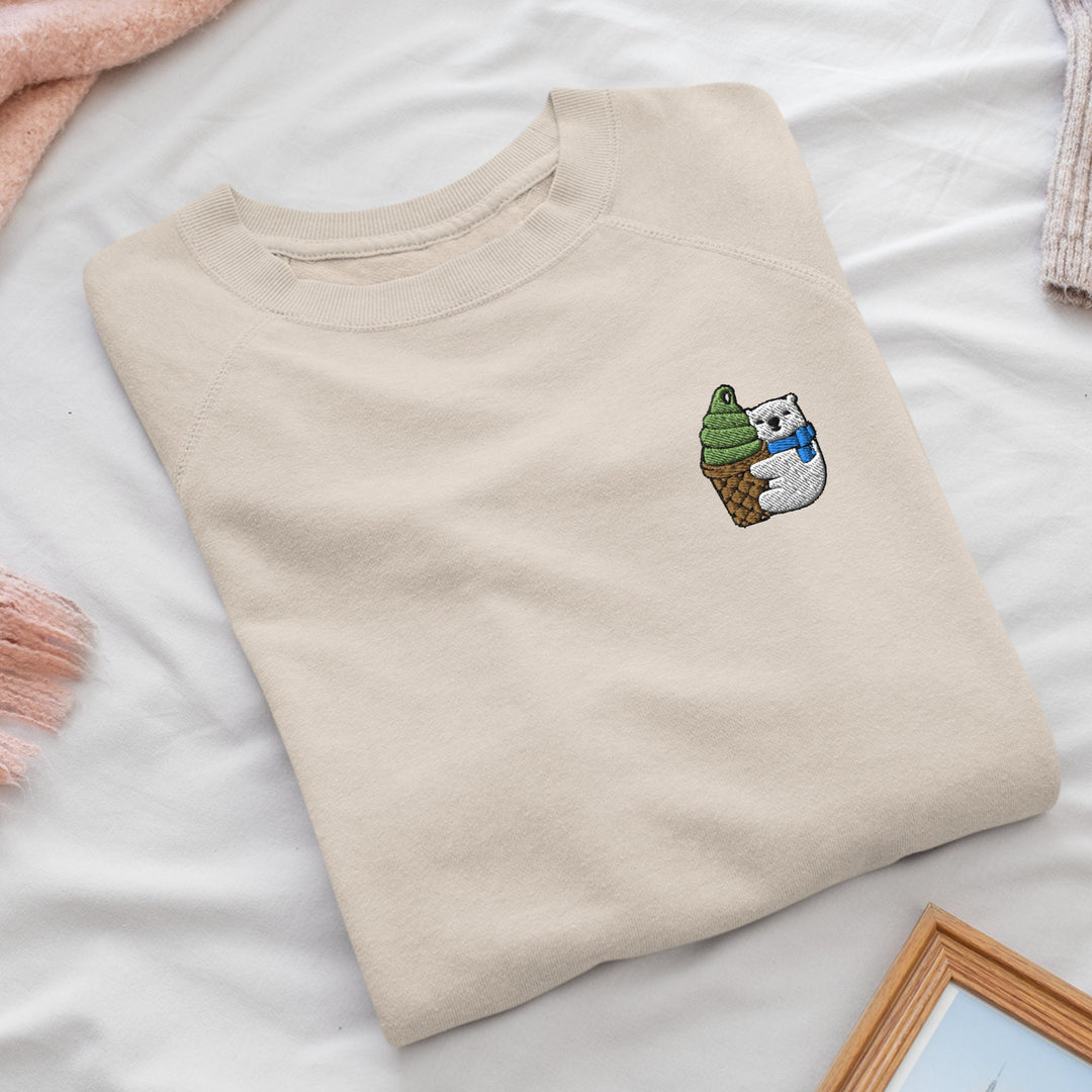 a t - shirt with a picture of a cat on it