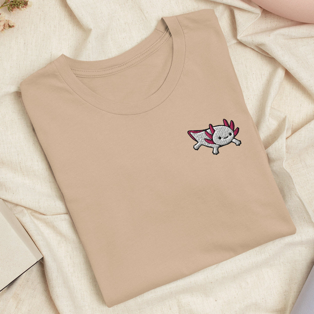 a t - shirt with a picture of a cat on it