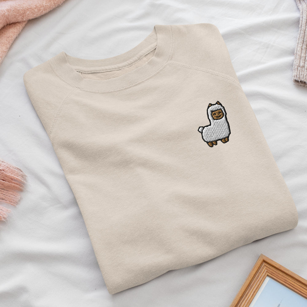 a t - shirt with a picture of an owl on it