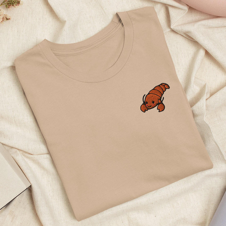a t - shirt with a picture of a teddy bear on it