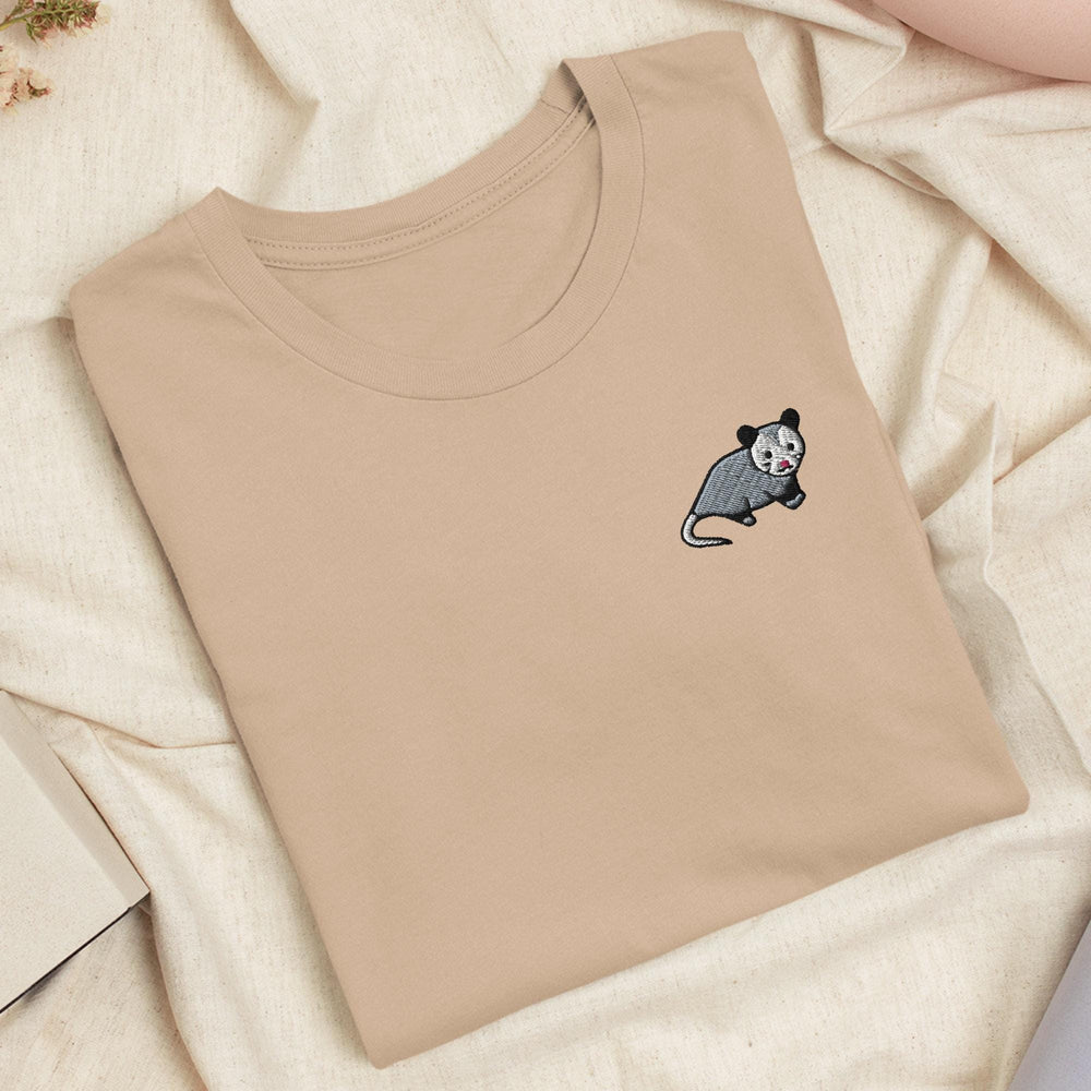 a t - shirt with a picture of a cat on it